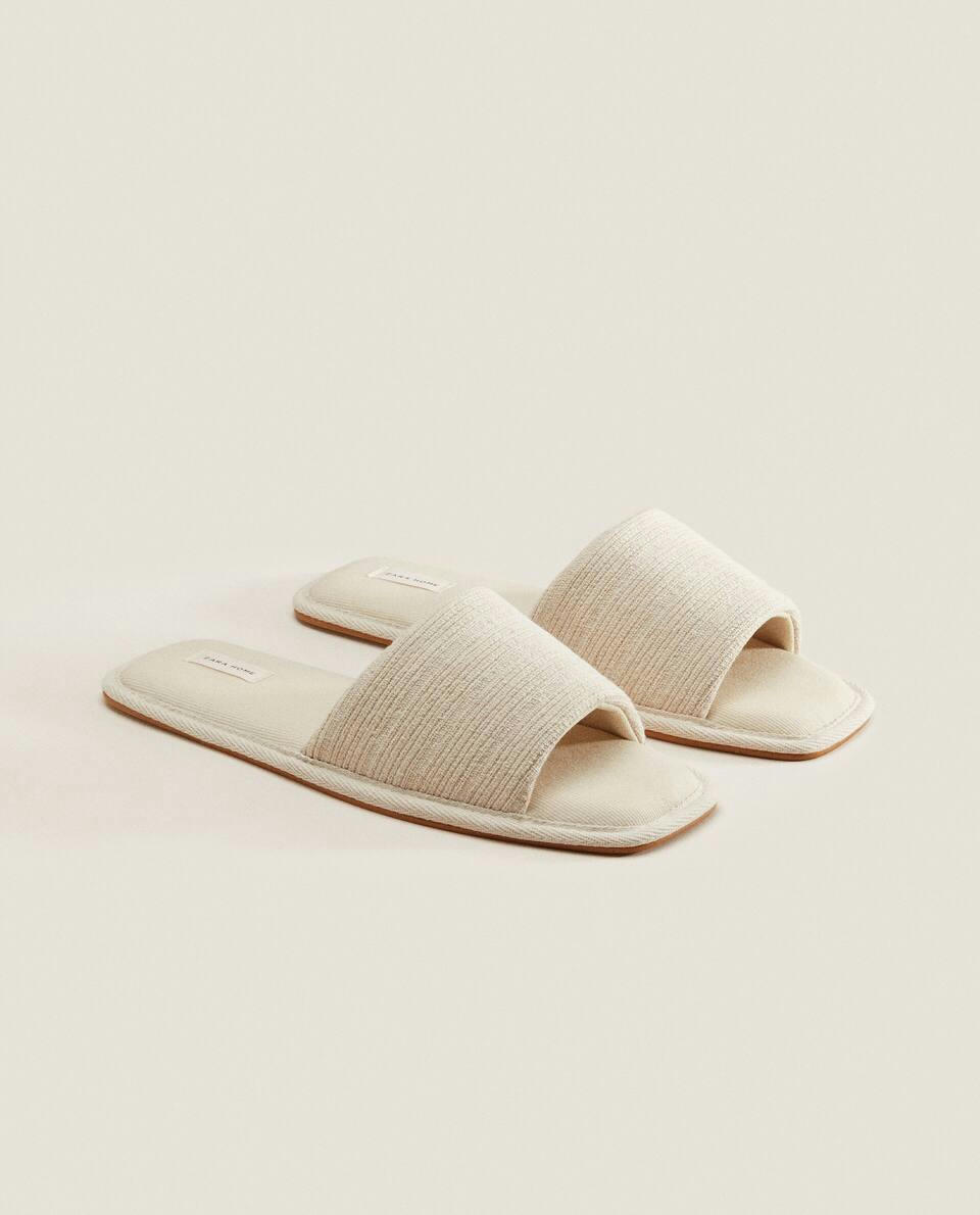 SQUARE TOE SLIDER SLIPPERS