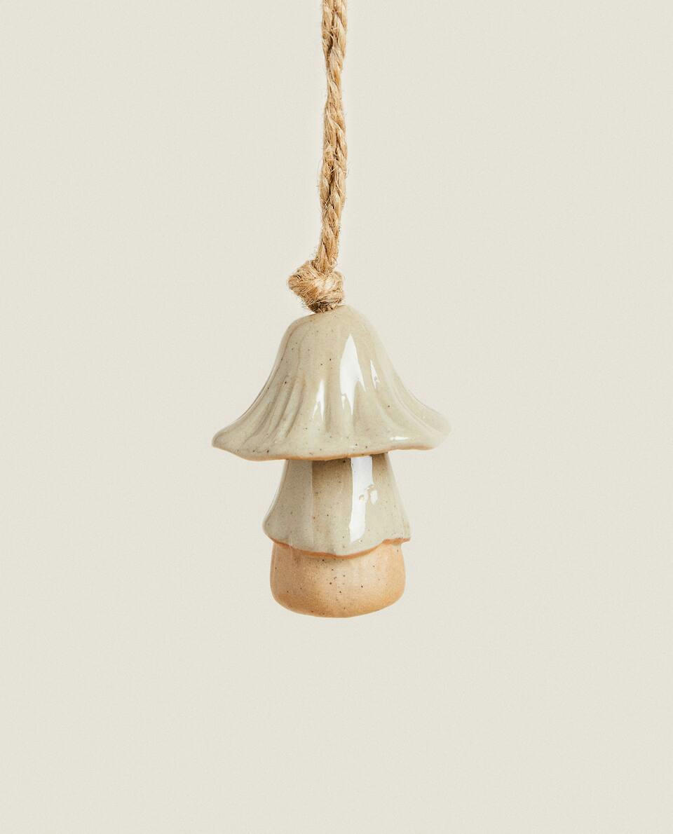 CERAMIC MUSHROOM DECORATIONS