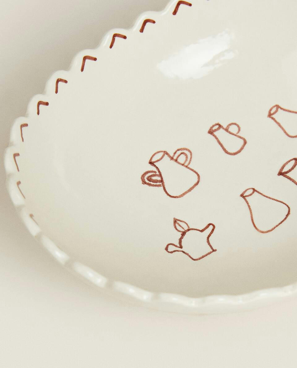 STONEWARE BOWL WITH MOTIFS