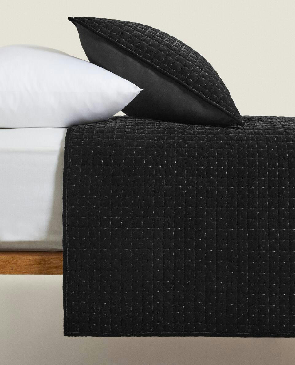 VELVET QUILT