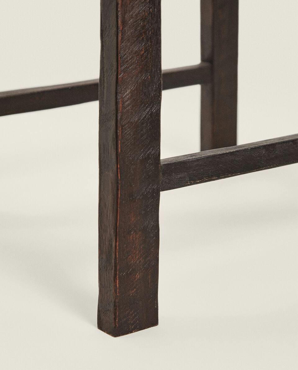 IRREGULAR TEXTURED BAR STOOL