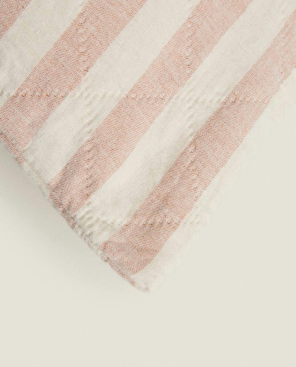 DYED THREAD STRIPED CUSHION COVER