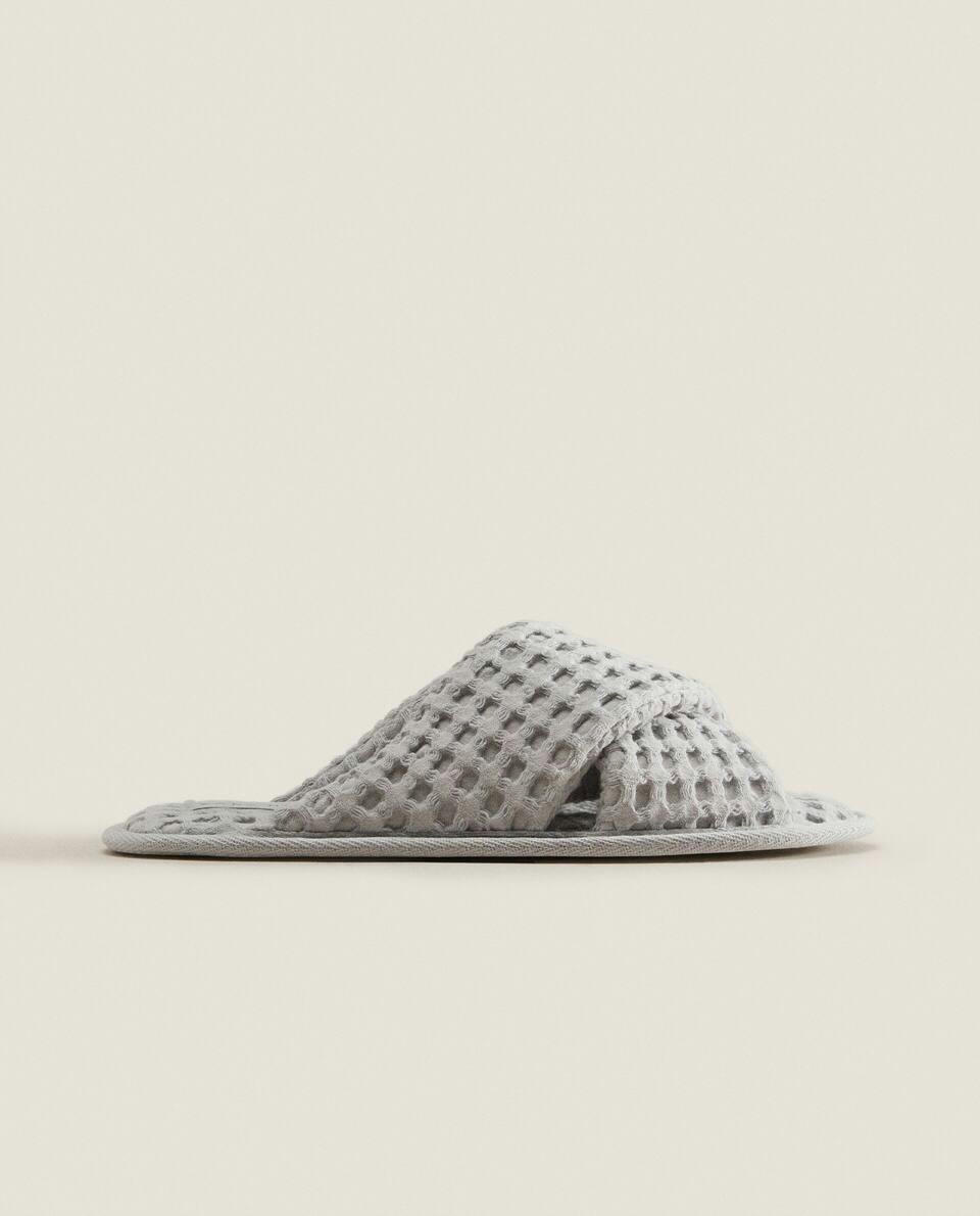 WAFFLE-KNIT CROSSOVER SLIPPERS