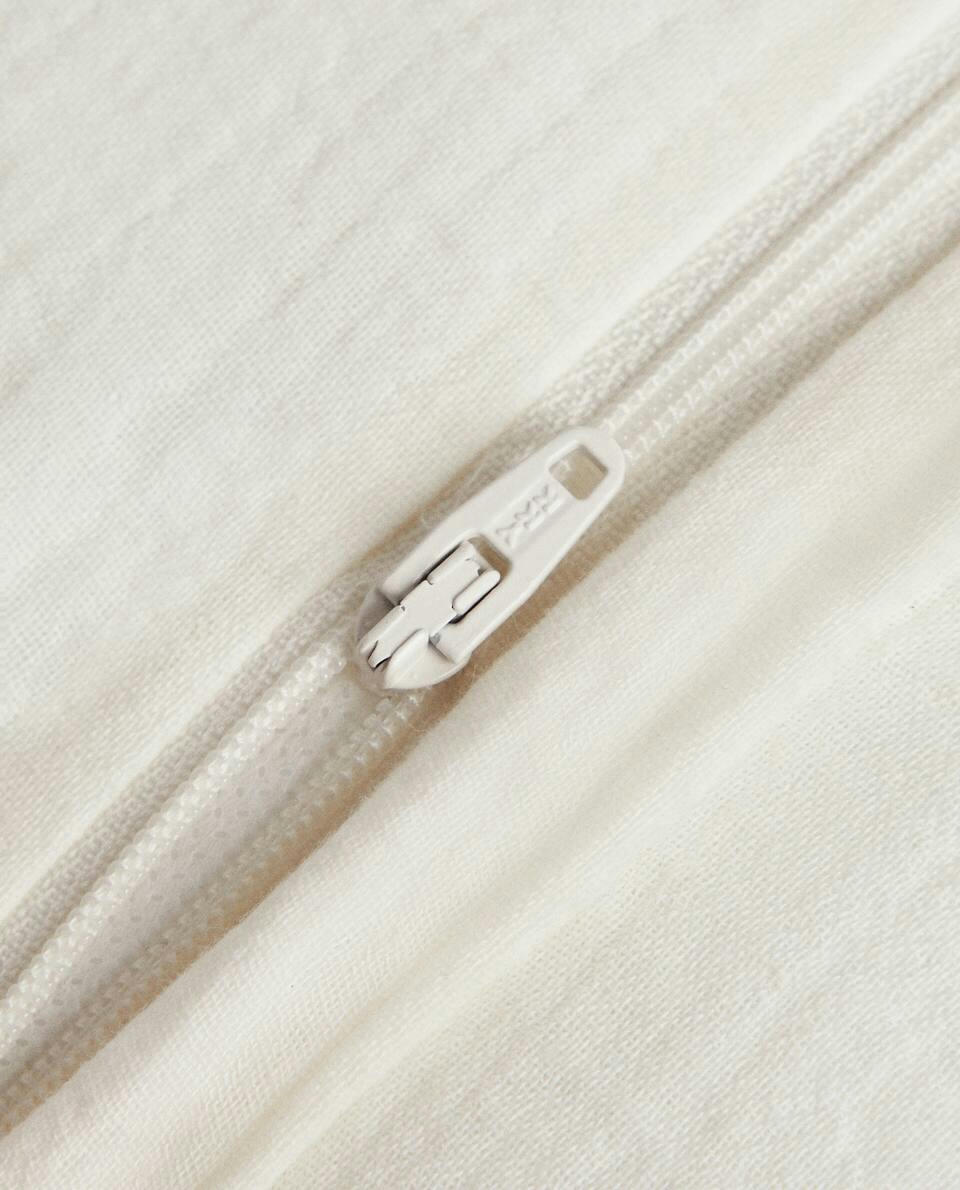 CHILDREN’S CHECK MUSLIN CUSHION COVER