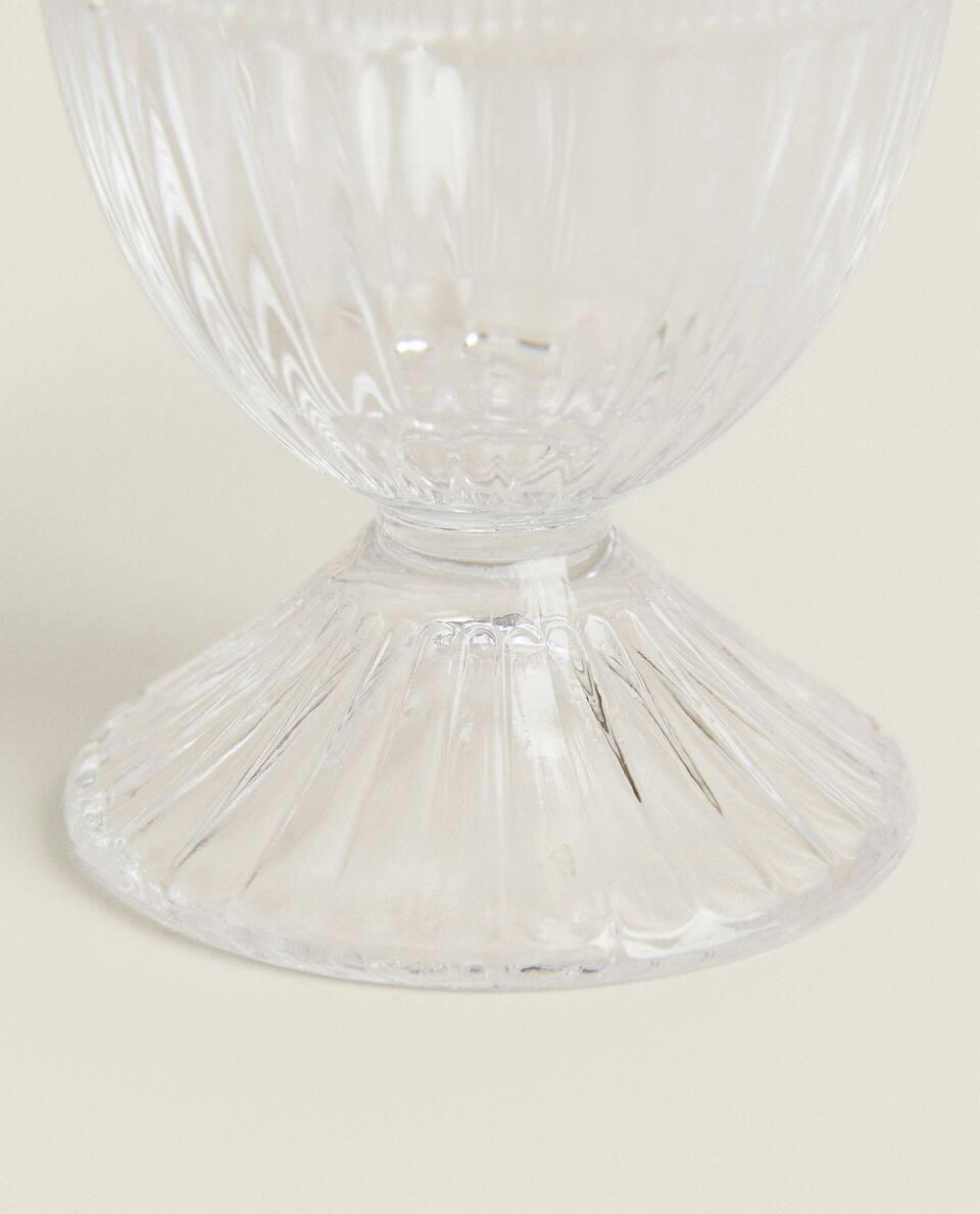 GLASS EGG CUP WITH RAISED DETAIL