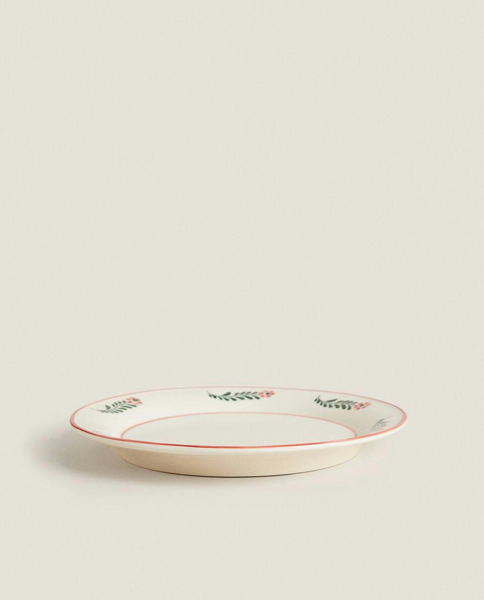 PAINTED FLORAL EARTHENWARE TABLEWARE