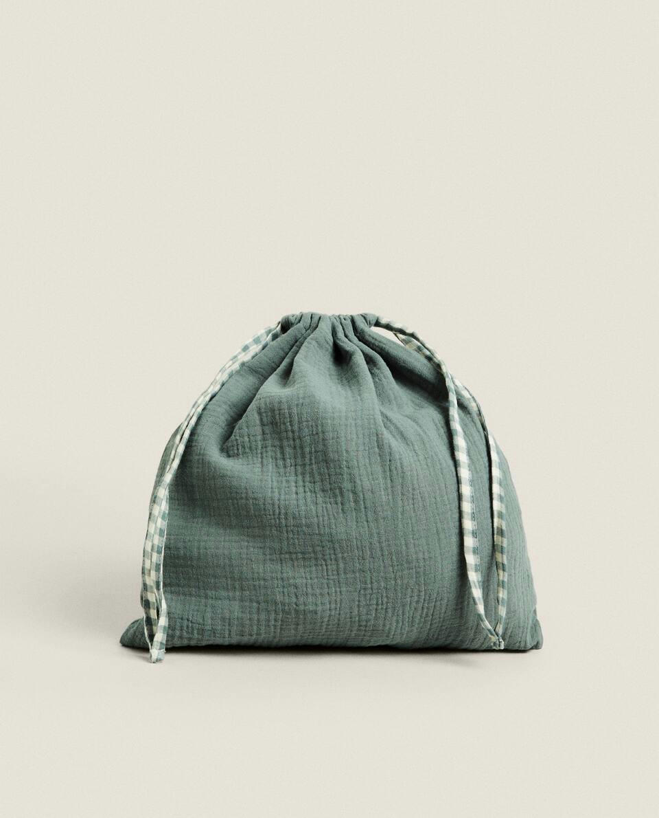 CHILDREN’S GINGHAM LAUNDRY BAG