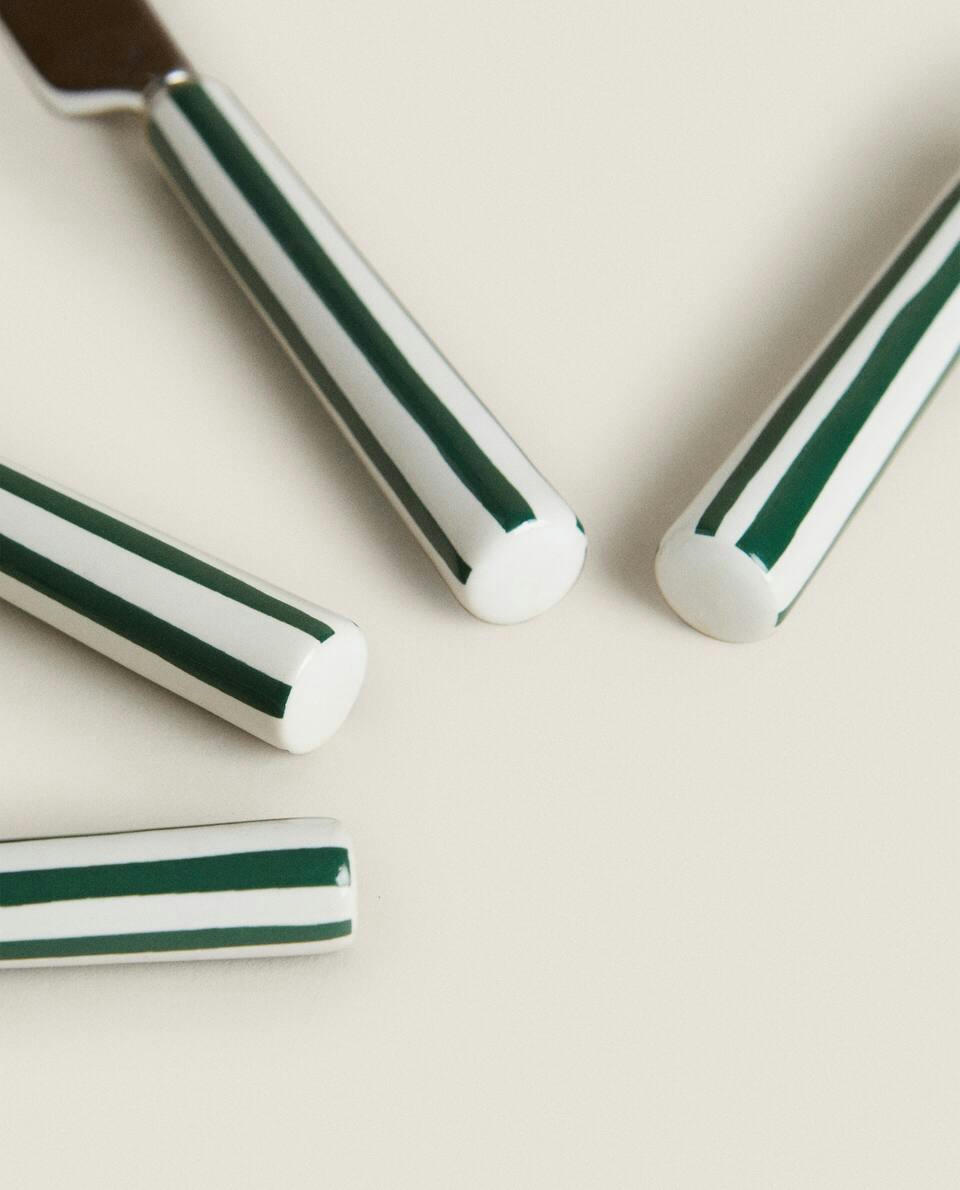 STRIPED CUTLERY SET (4 PIECES)