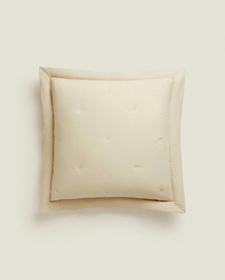 DOTTED CUSHION COVER