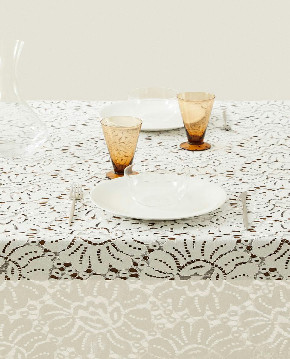 COTTON LACE TABLECLOTH