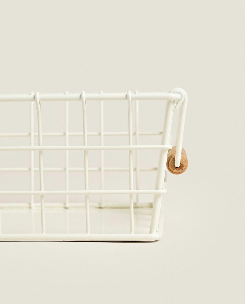 LACQUERED METALLIC BASKET