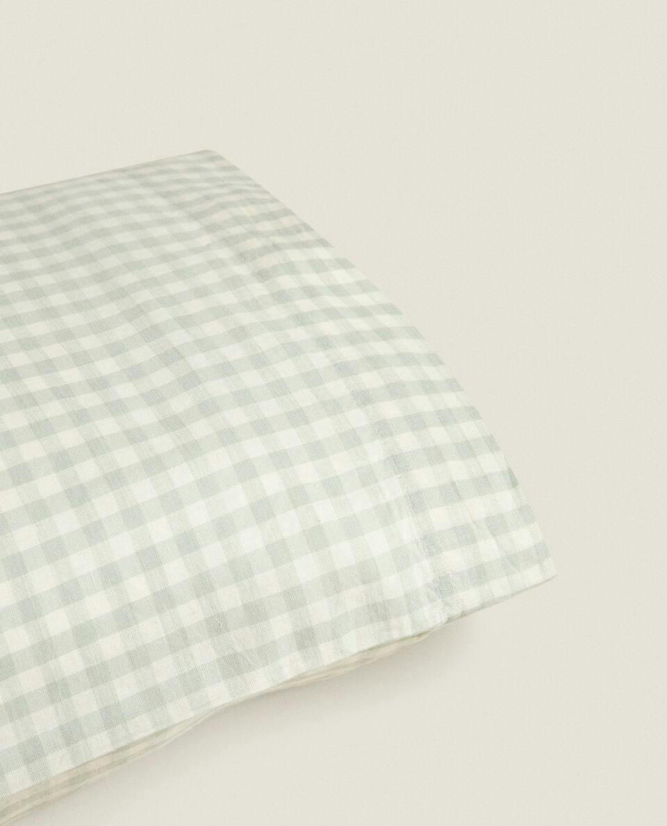 CHECK PILLOWCASE