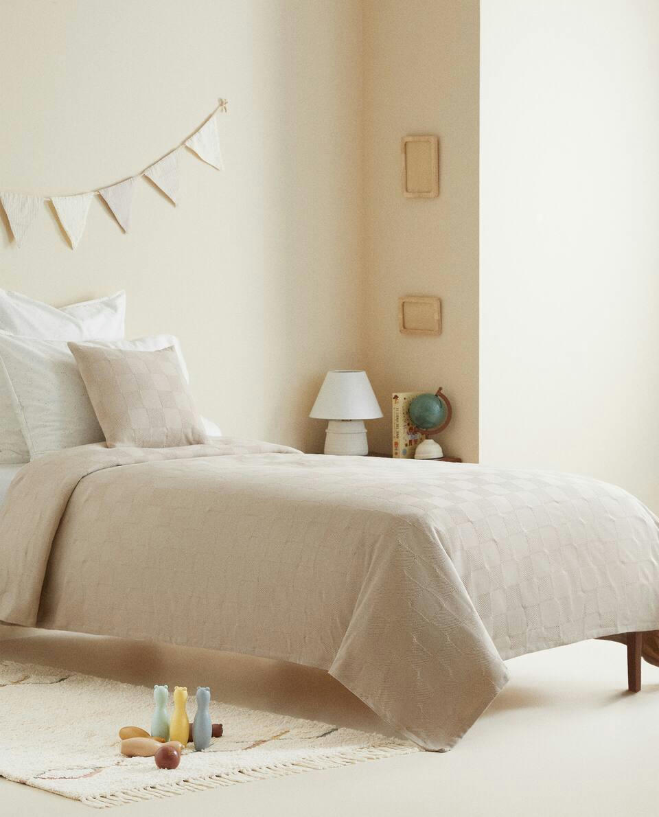 CHECKED COTTON BEDSPREAD