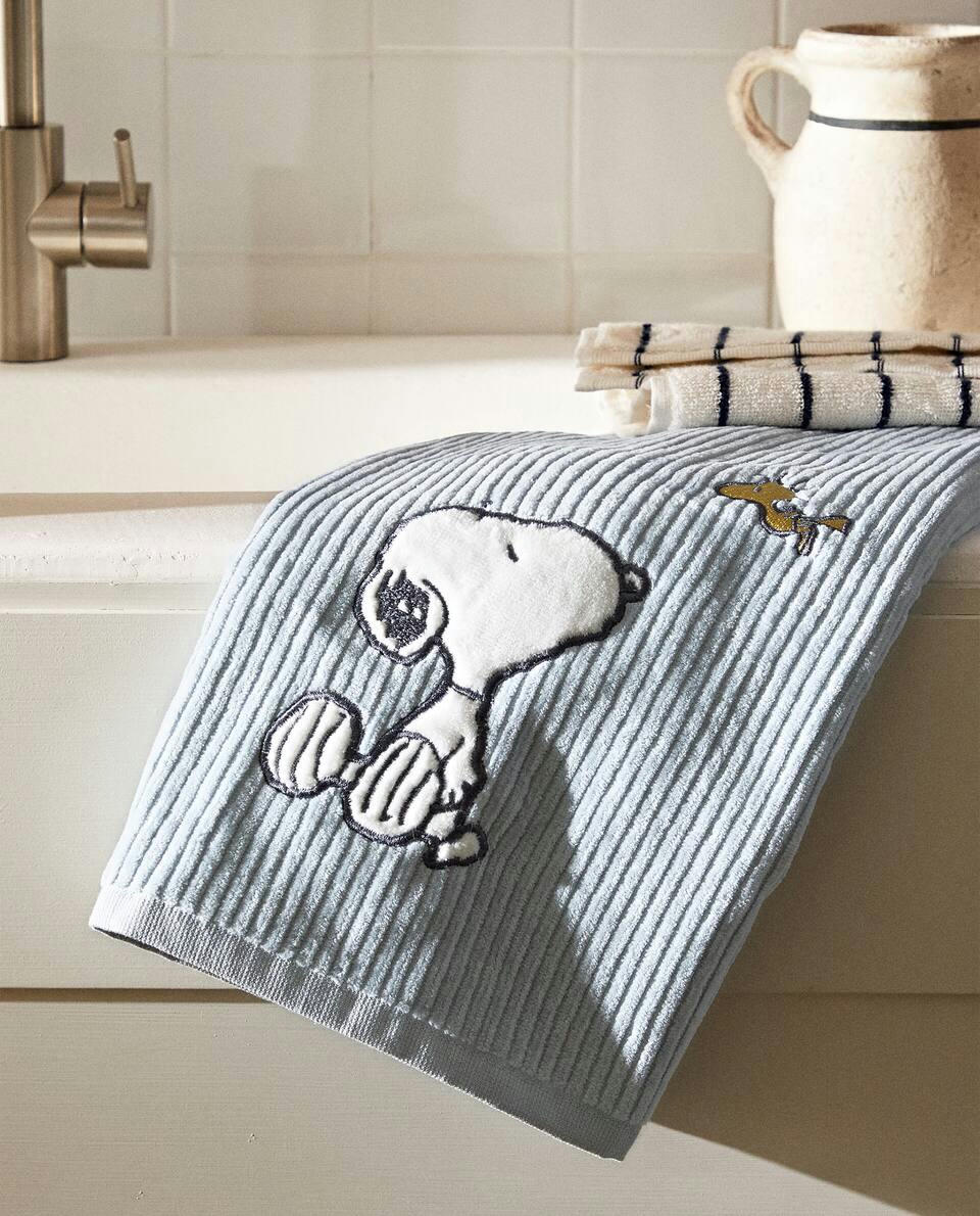 PEANUTS? TOWEL