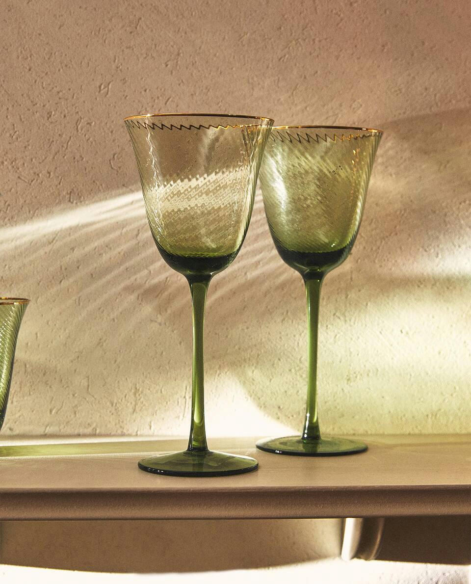 CHRISTMAS GLASS WITH GOLD RIM