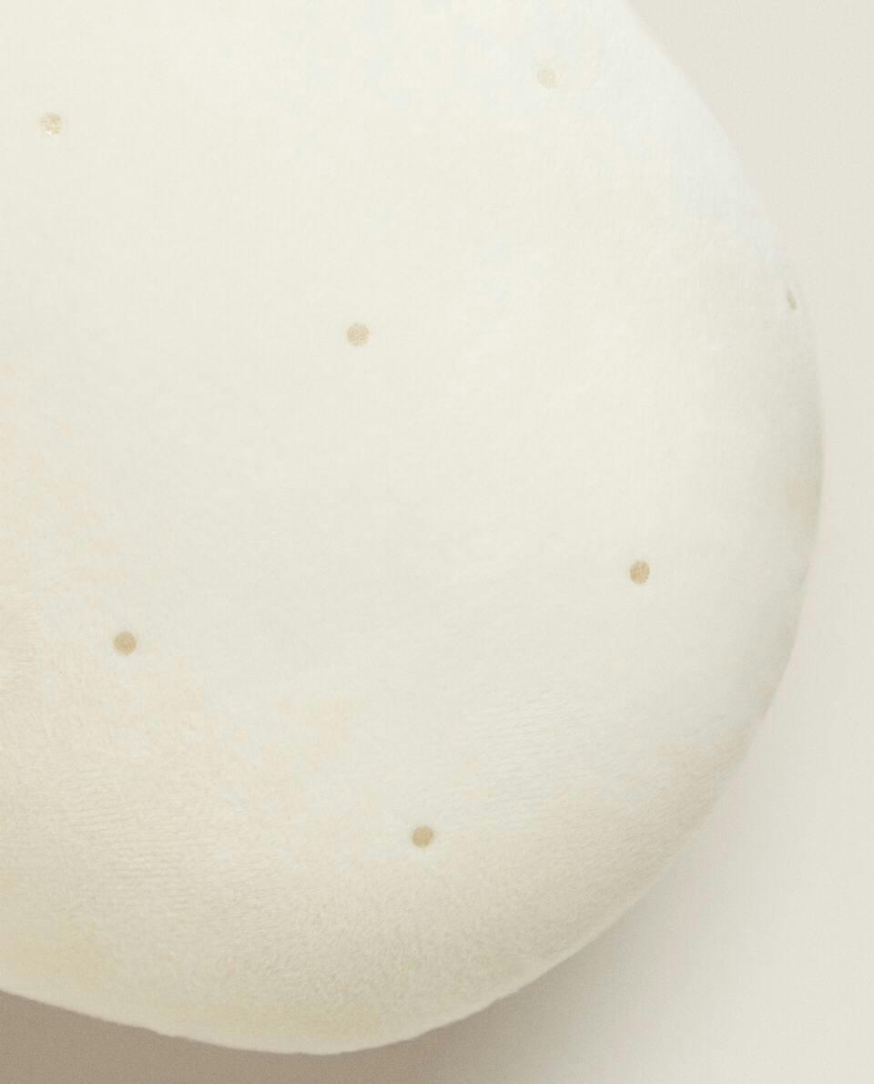 HEART-SHAPED POLKA DOT CUSHION