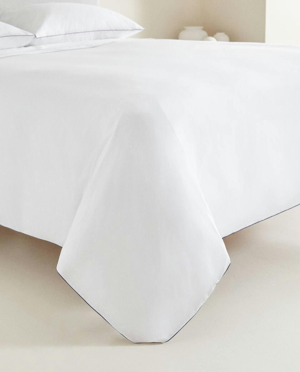 DUVET COVER WITH BLUE PIPING