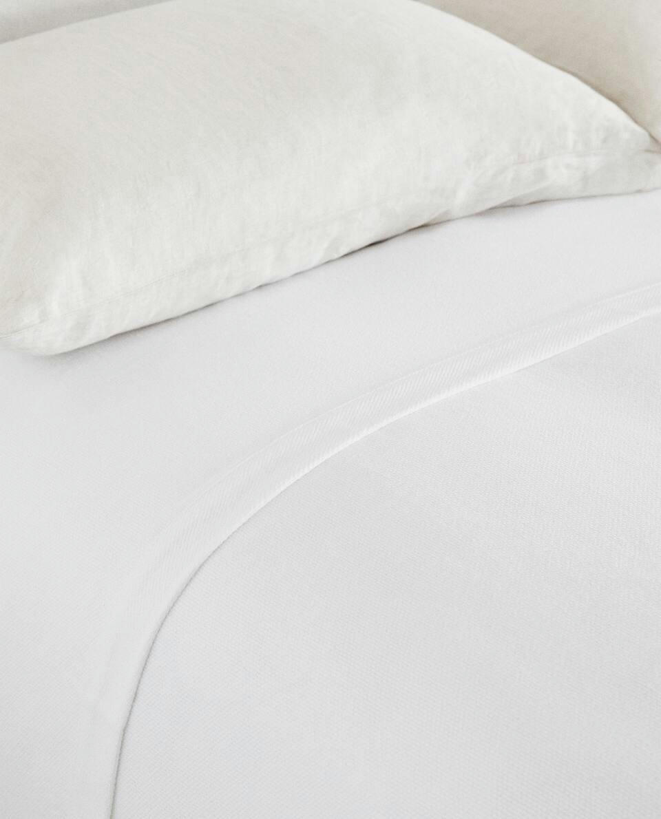 PLAIN COTTON BEDSPREAD