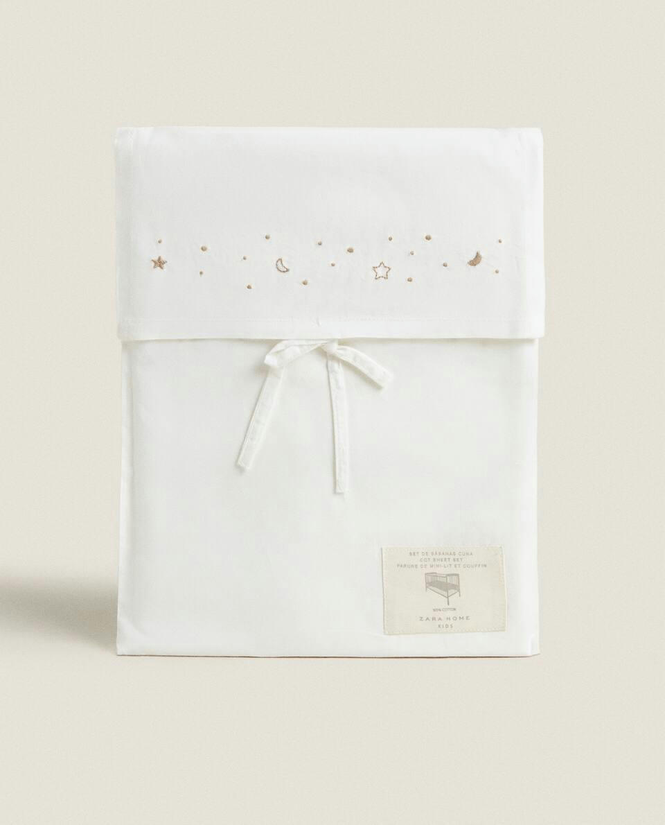 EMBROIDERED MOON AND STAR FLAT SHEET SET