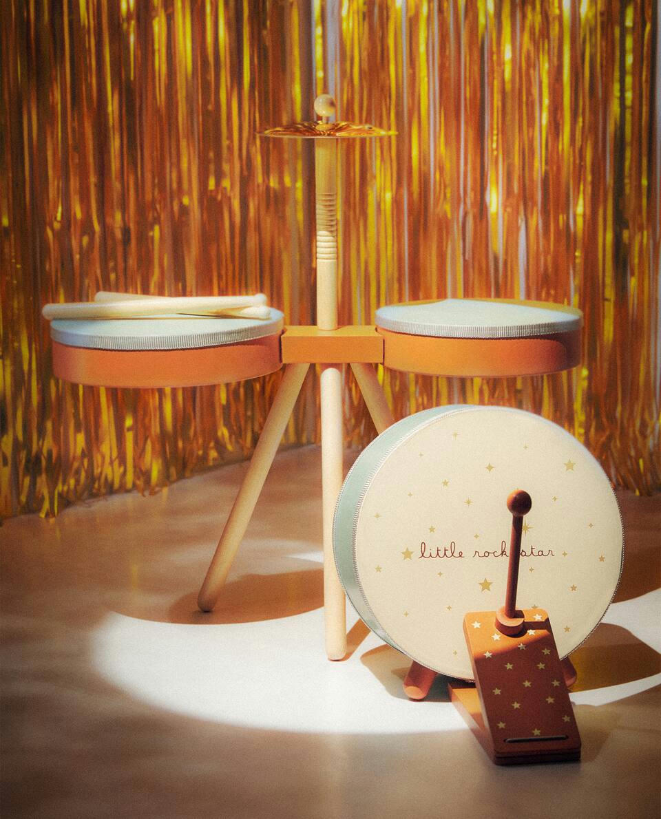 WOODEN DRUM KIT