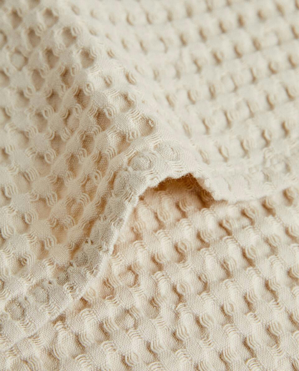 WAFFLE-KNIT CUSHION COVER