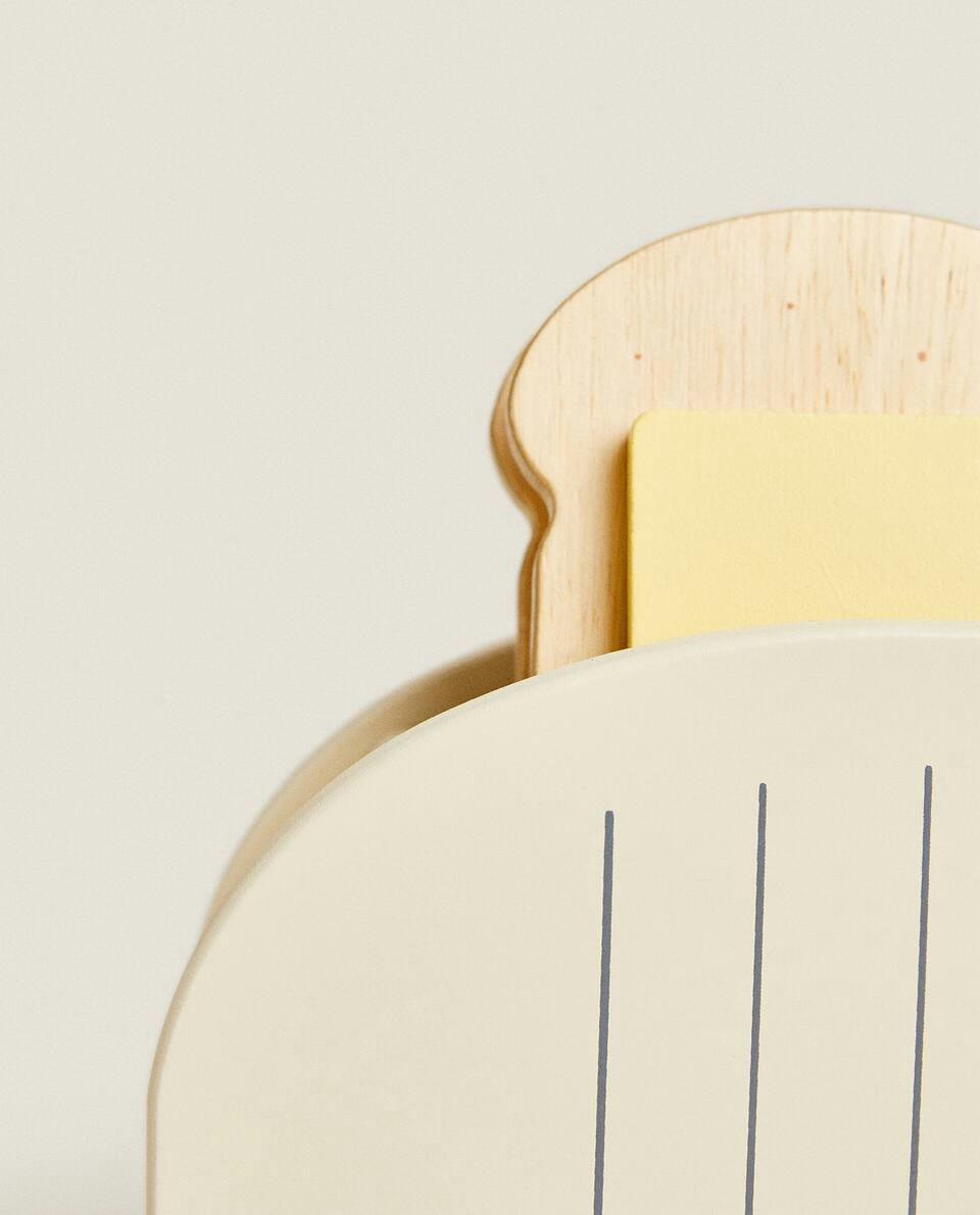 TOY TOASTER