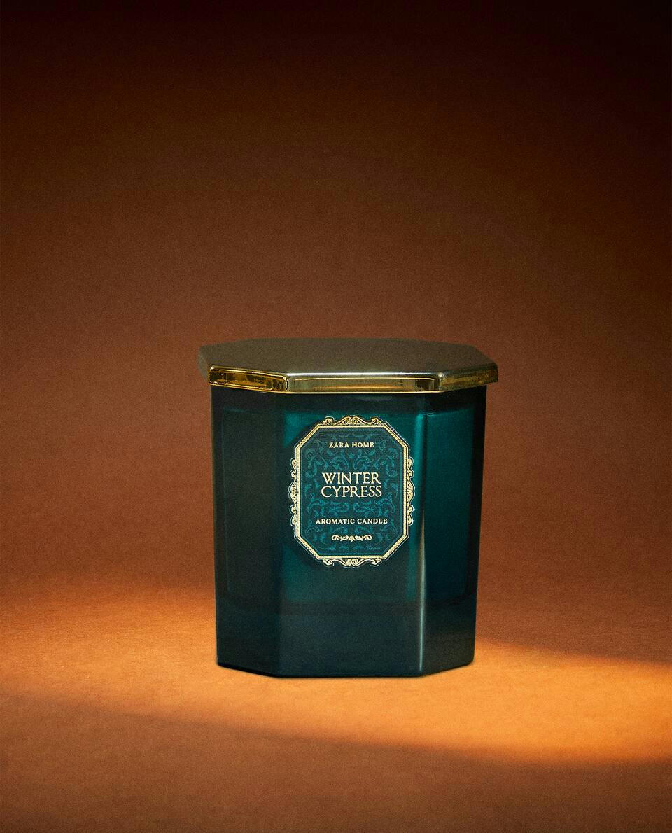 WINTER CYPRESS SCENTED CANDLE