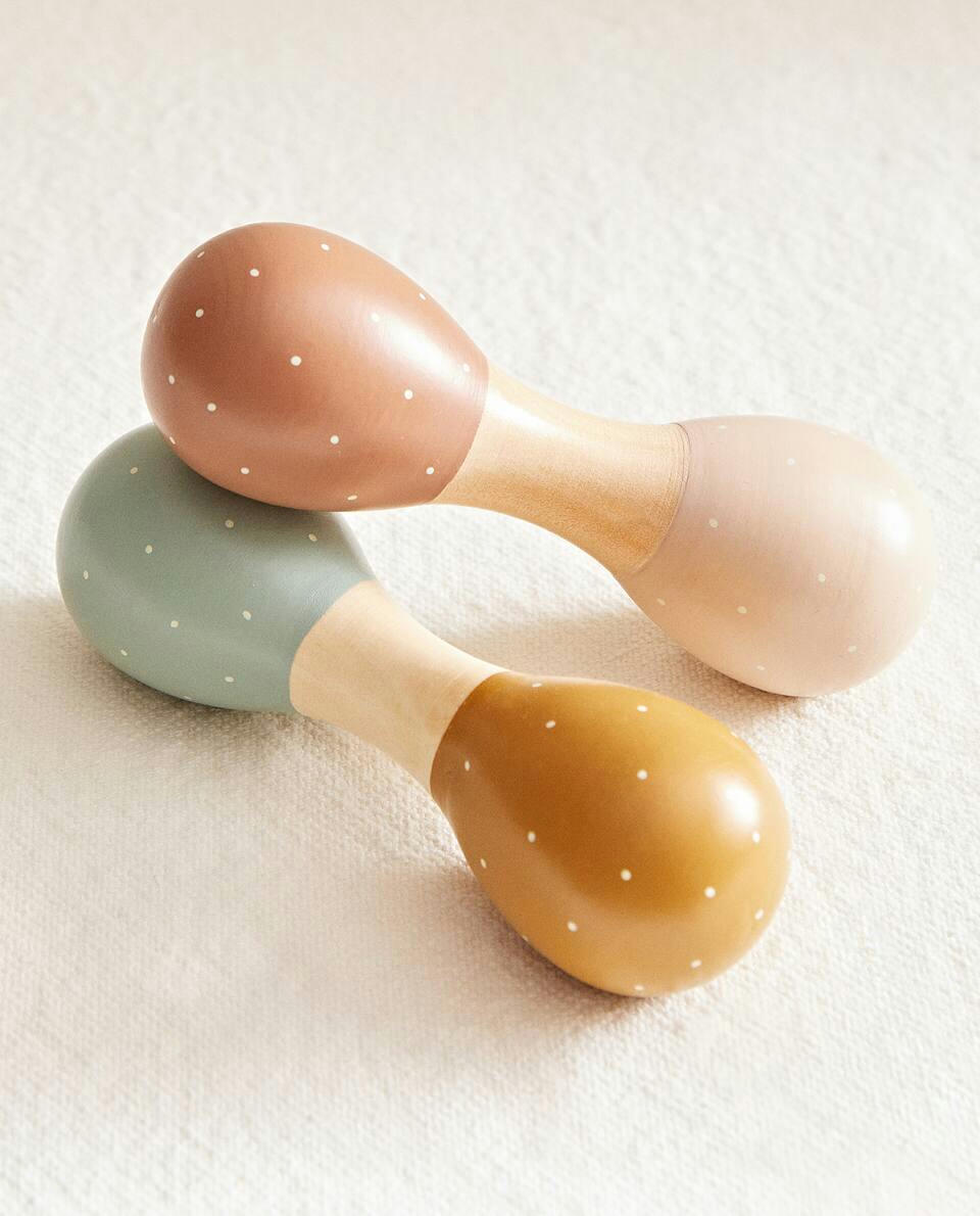 WOODEN MARACAS