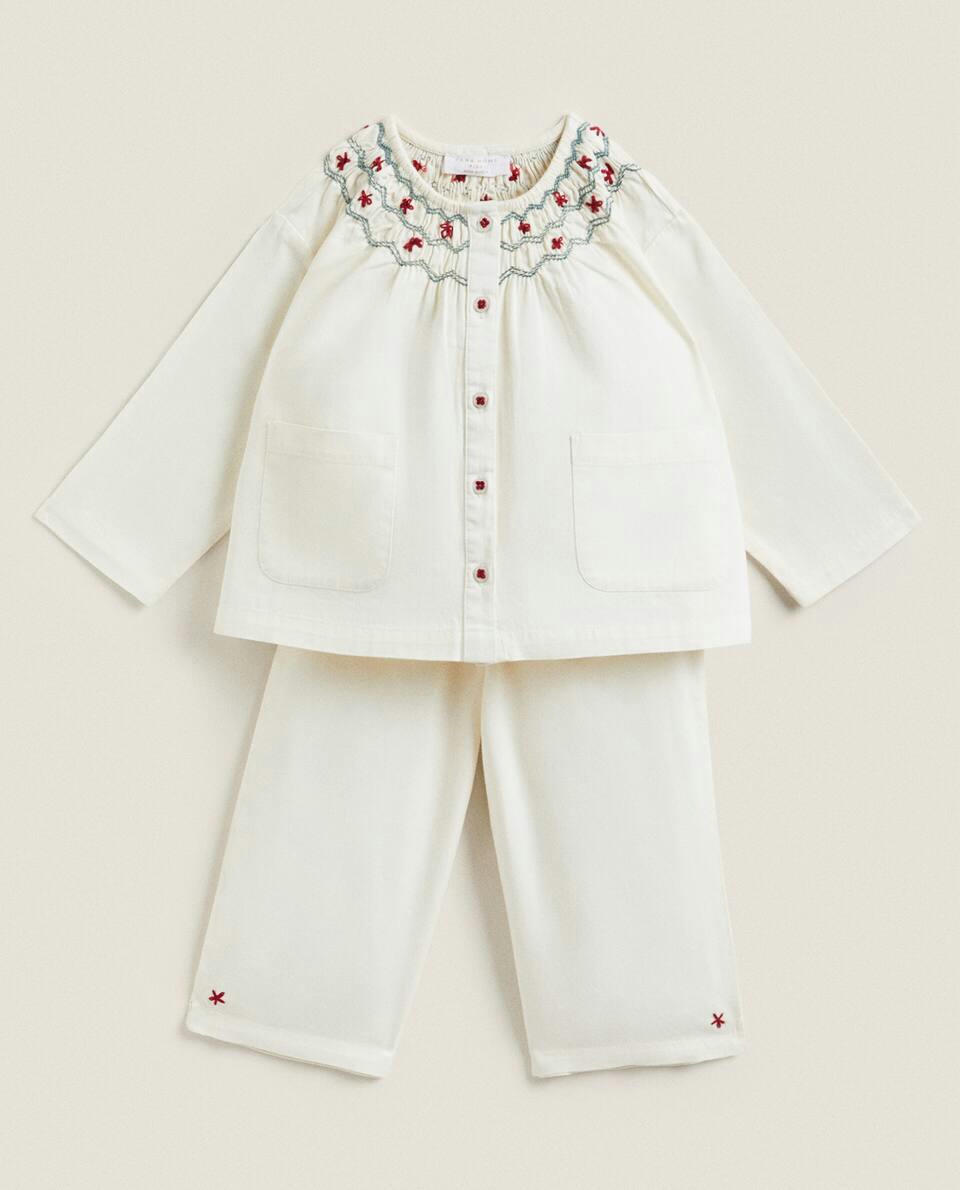 CHILDREN’S CHRISTMAS PYJAMA SET WITH EMBROIDERED COLLAR