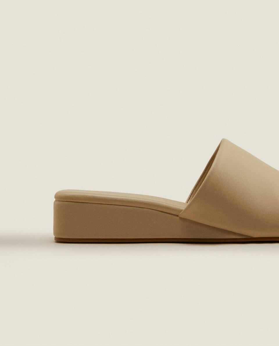 LEATHER MULE WEDGES