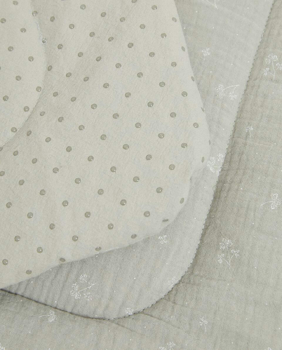 CLOVER PRINT PLAY RUG