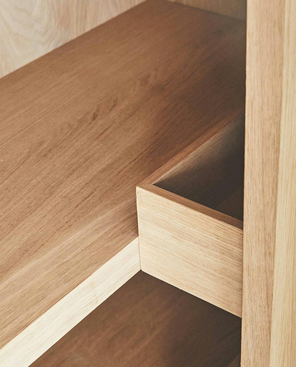 CABINET 01
