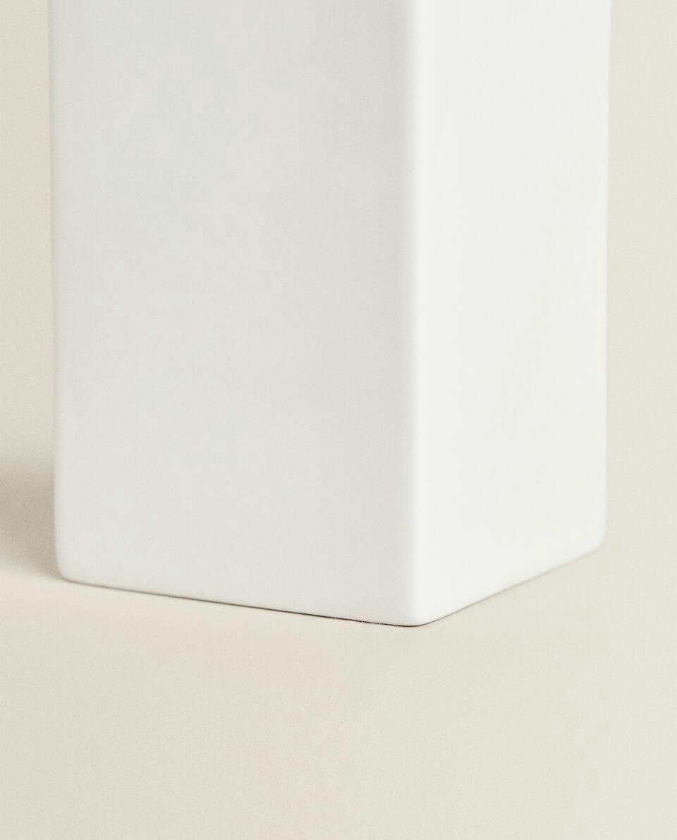 WHITE EARTHENWARE BATHROOM SET