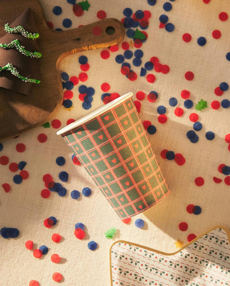 PACK OF CHILDREN’S CHRISTMAS PAPER CUPS (PACK OF 12)