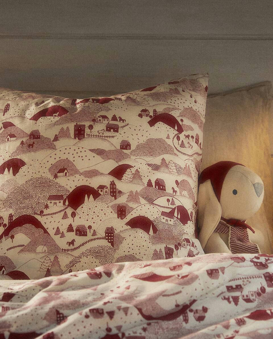 CHILDREN'S CHRISTMAS LANDSCAPE COTTON PILLOWCASE