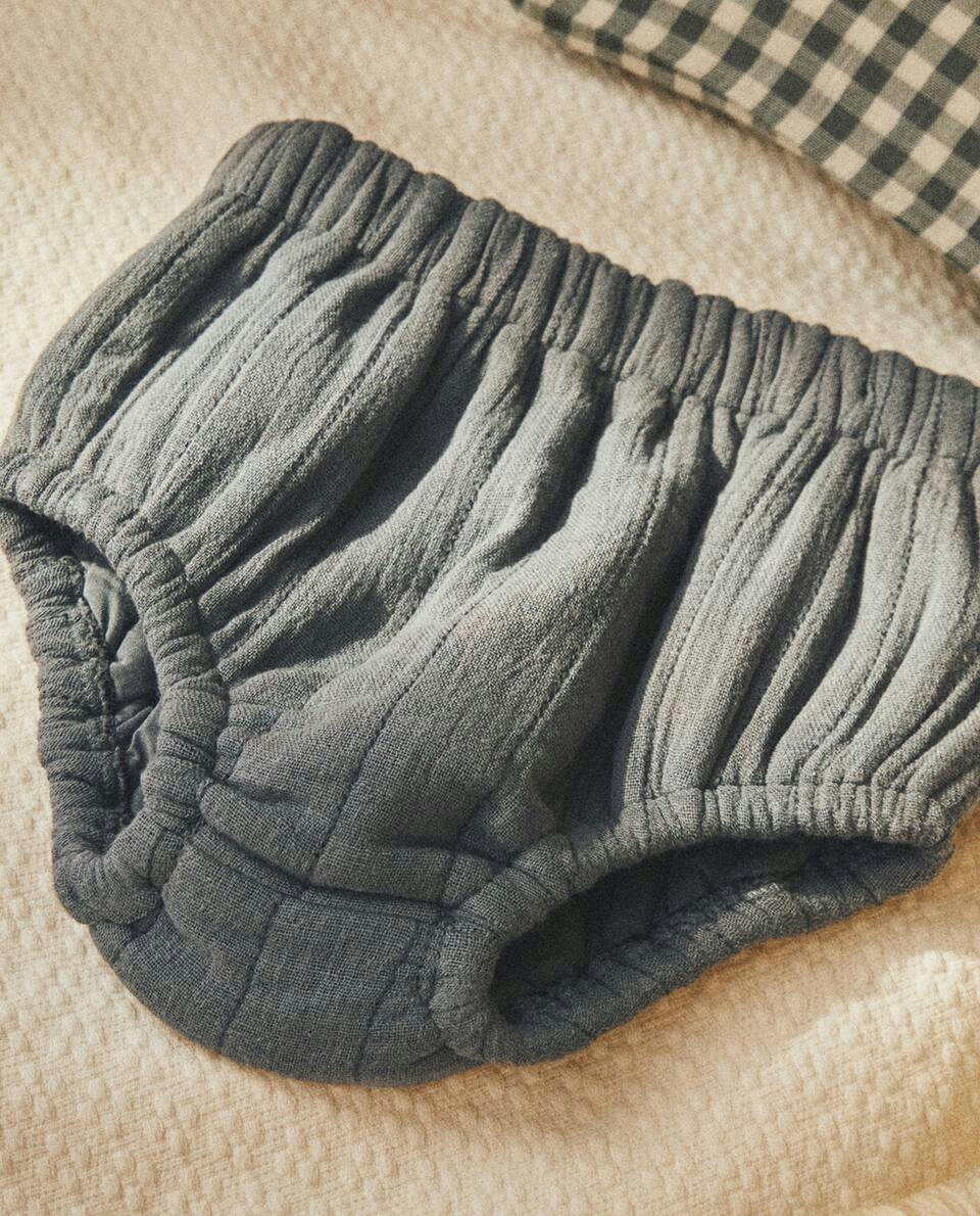 QUILTED BABY BLOOMERS