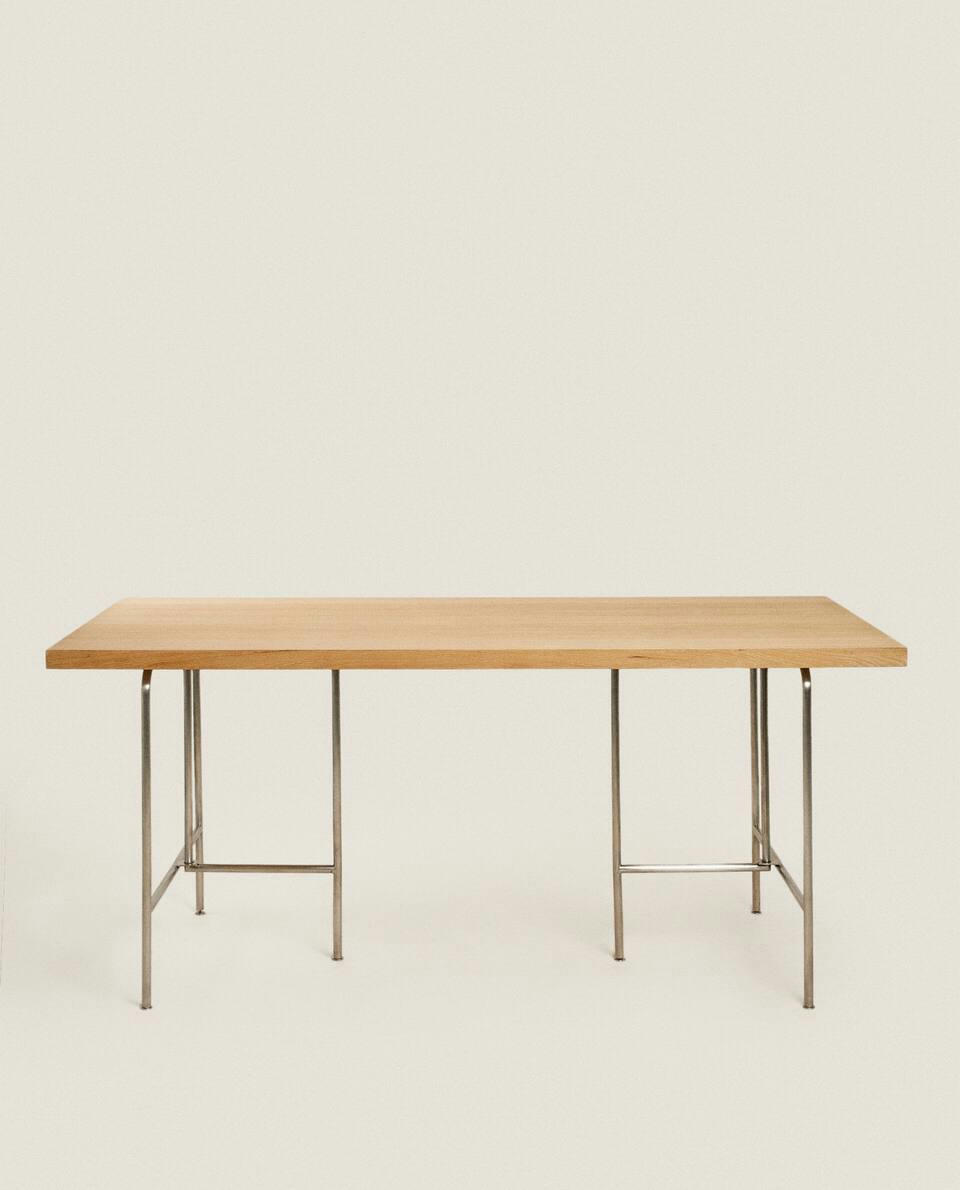 WOOD AND METAL OFFICE DESK