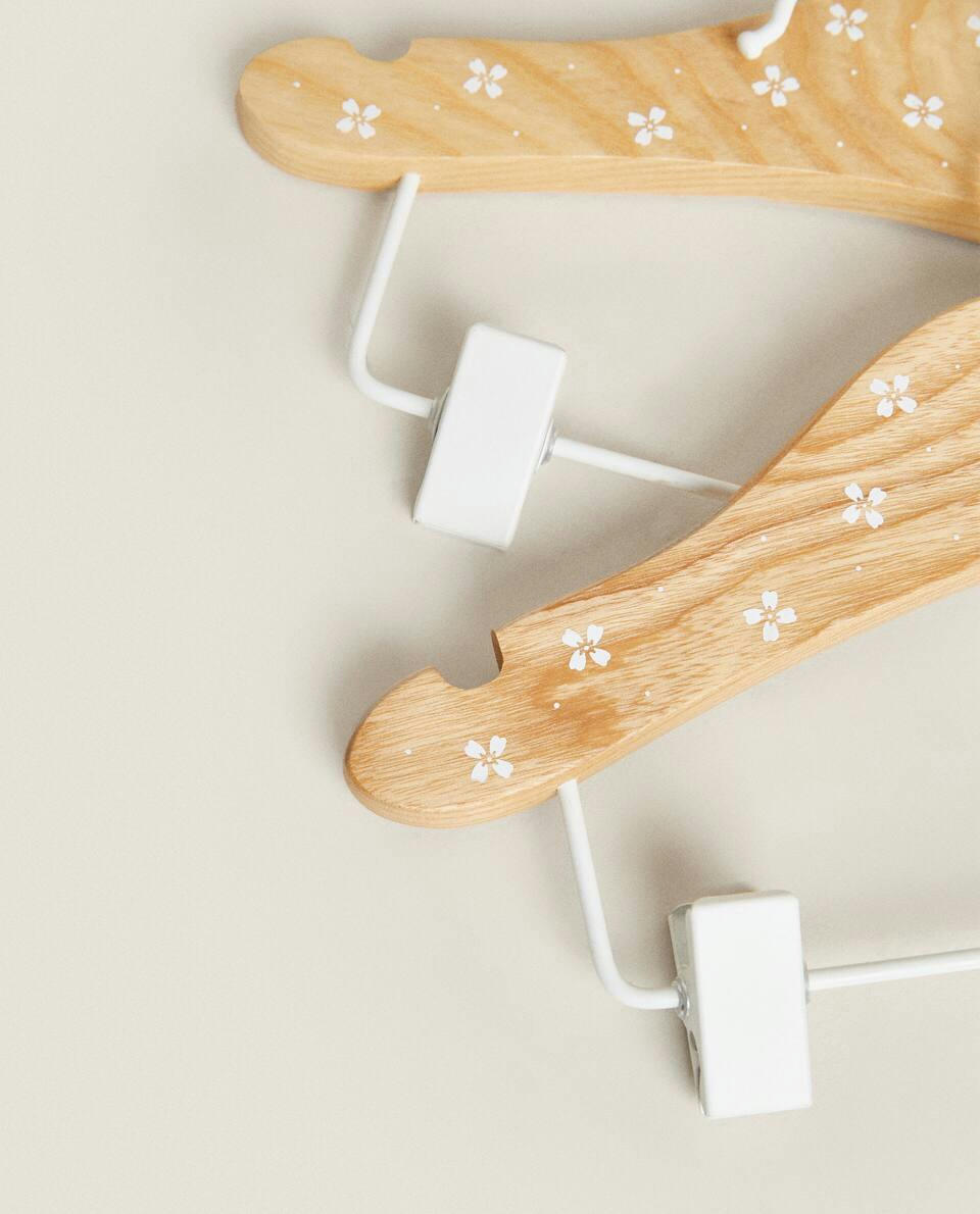 FLORAL DESIGN HANGER (SET OF 2)