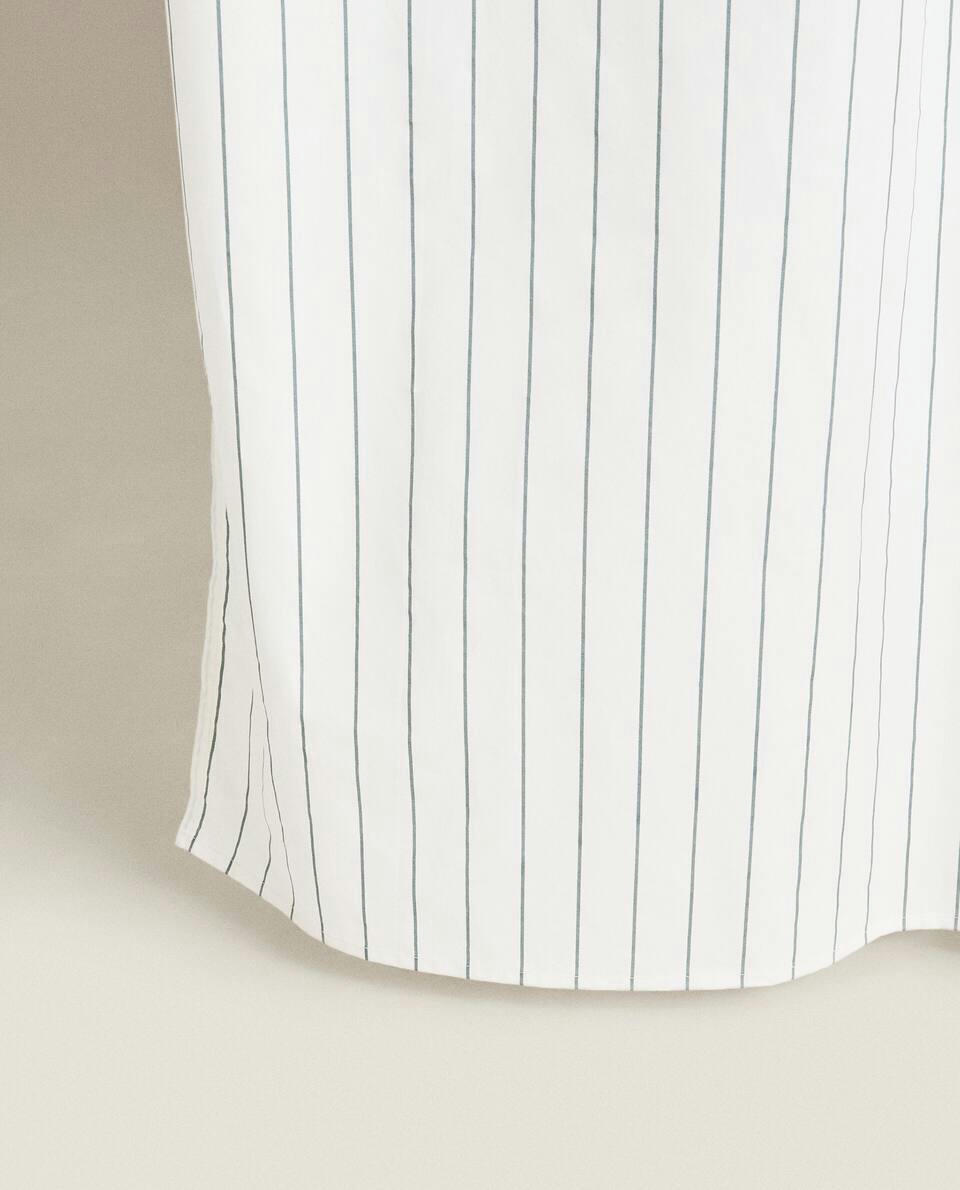 STRIPED SHOWER CURTAIN