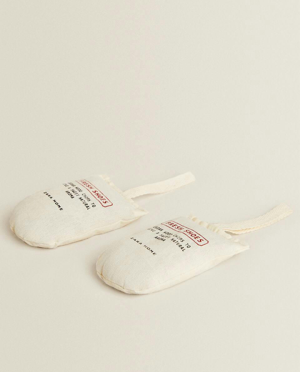 BAG OF CEDAR CHIPS FOR SHOES (PACK OF 2)