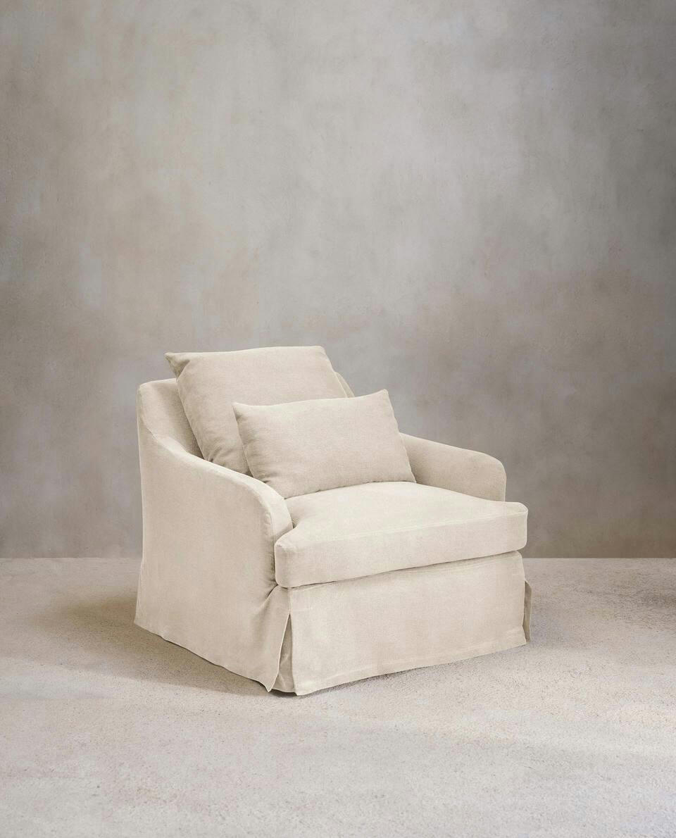 ARMCHAIR 01
