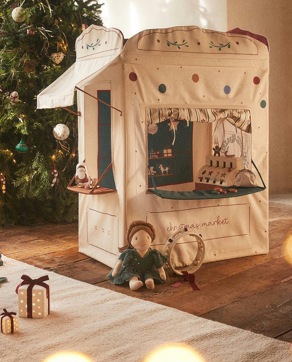 CHILDREN’S CHRISTMAS STAND PLAY FRAME