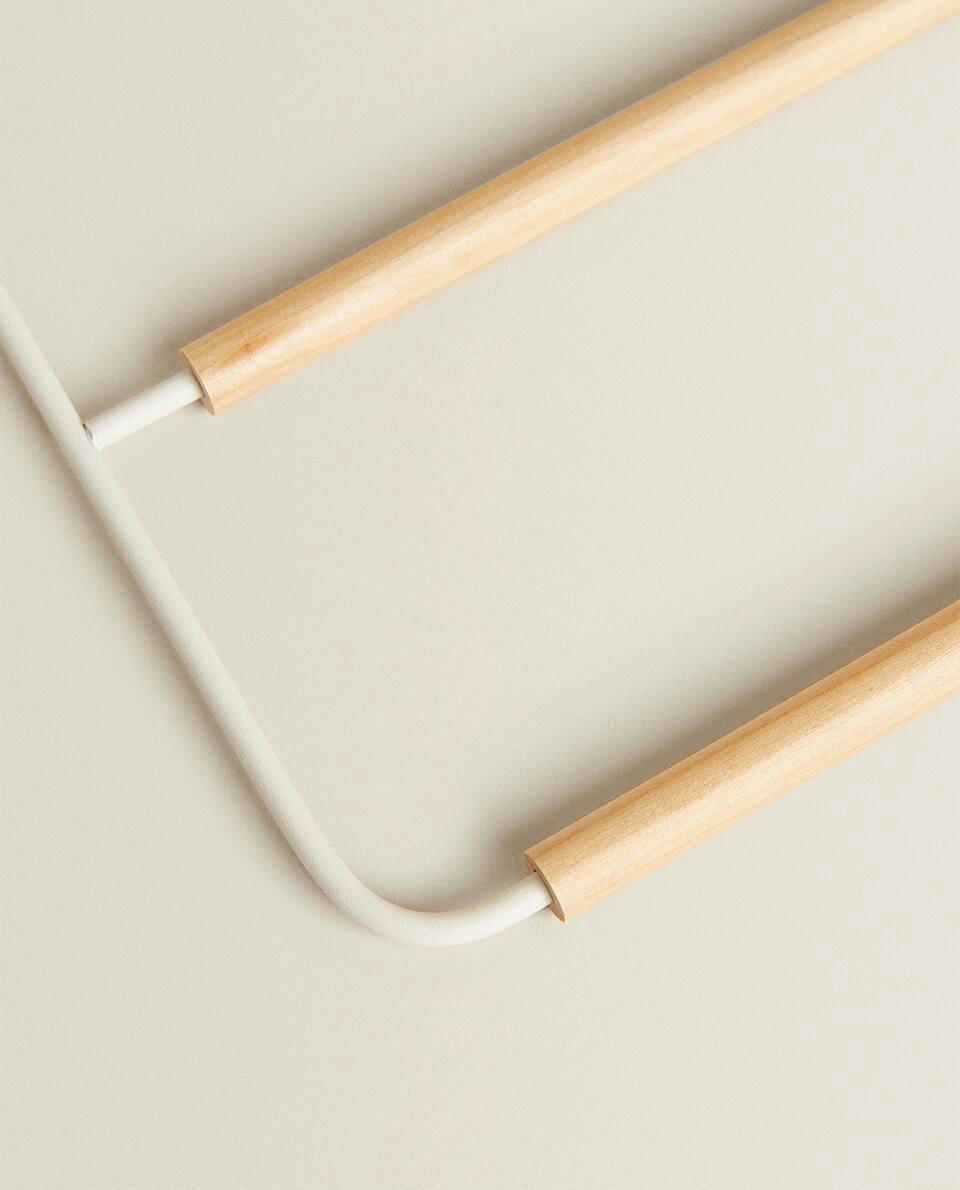 METAL AND WOOD TROUSER HANGER