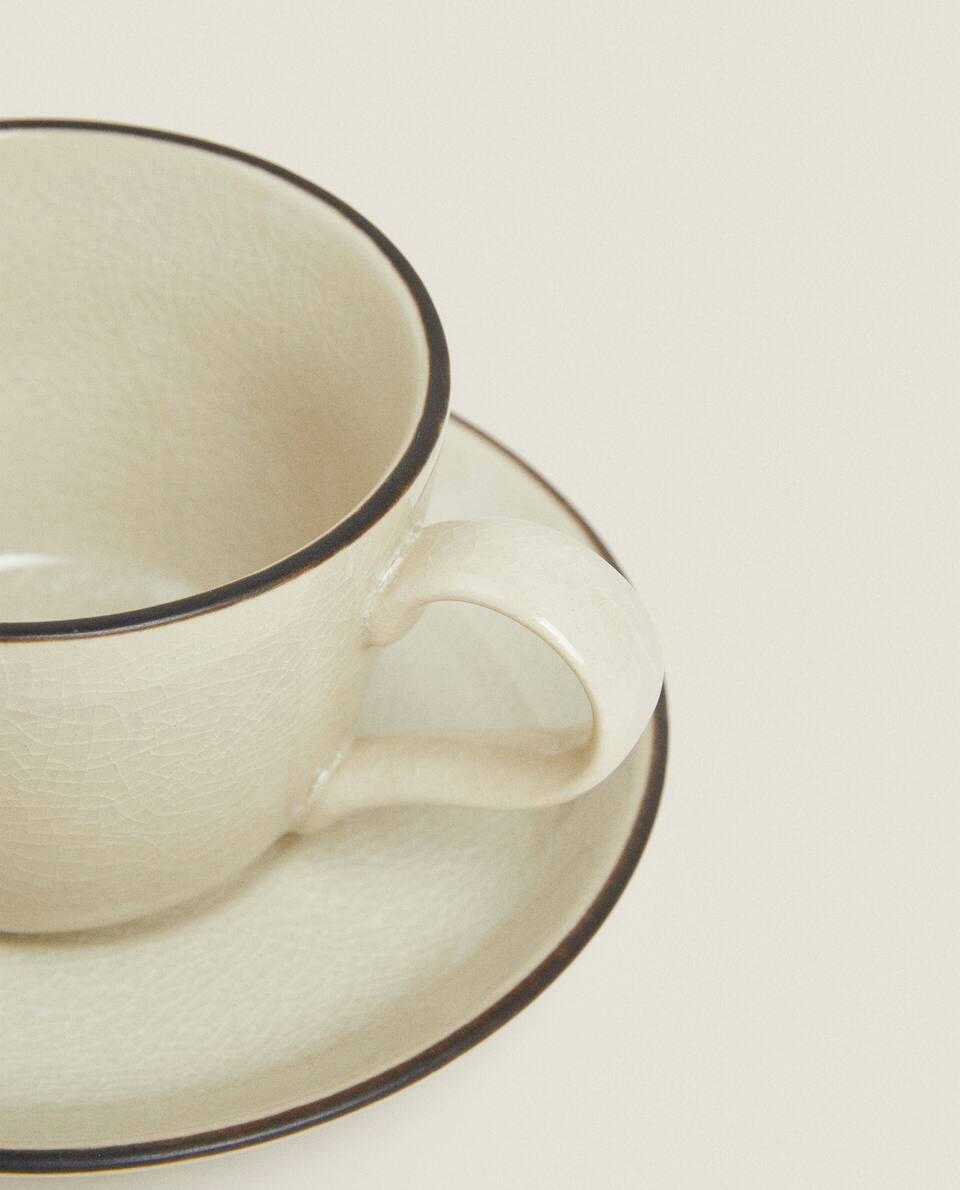 STONEWARE TEACUP WITH RIM DETAIL