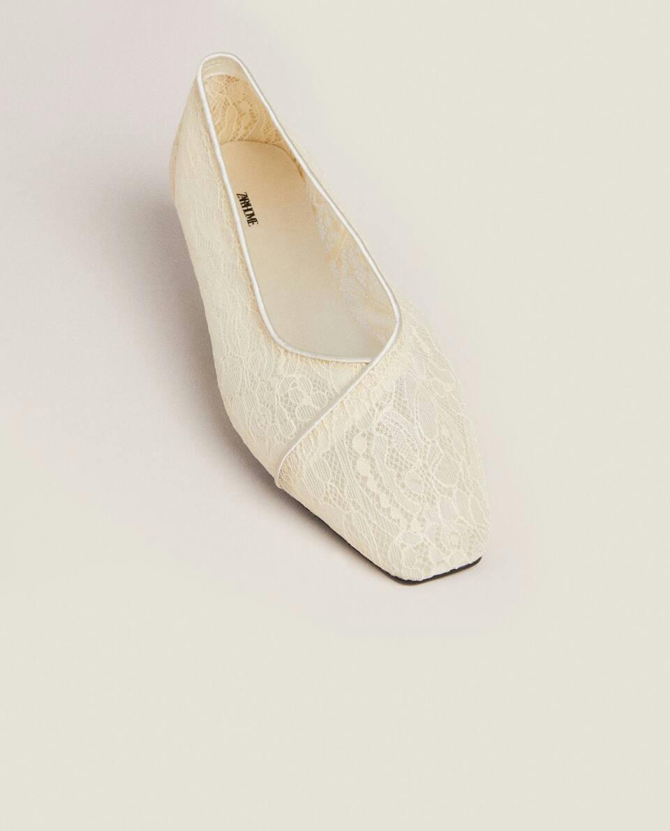 LACE BALLERINAS