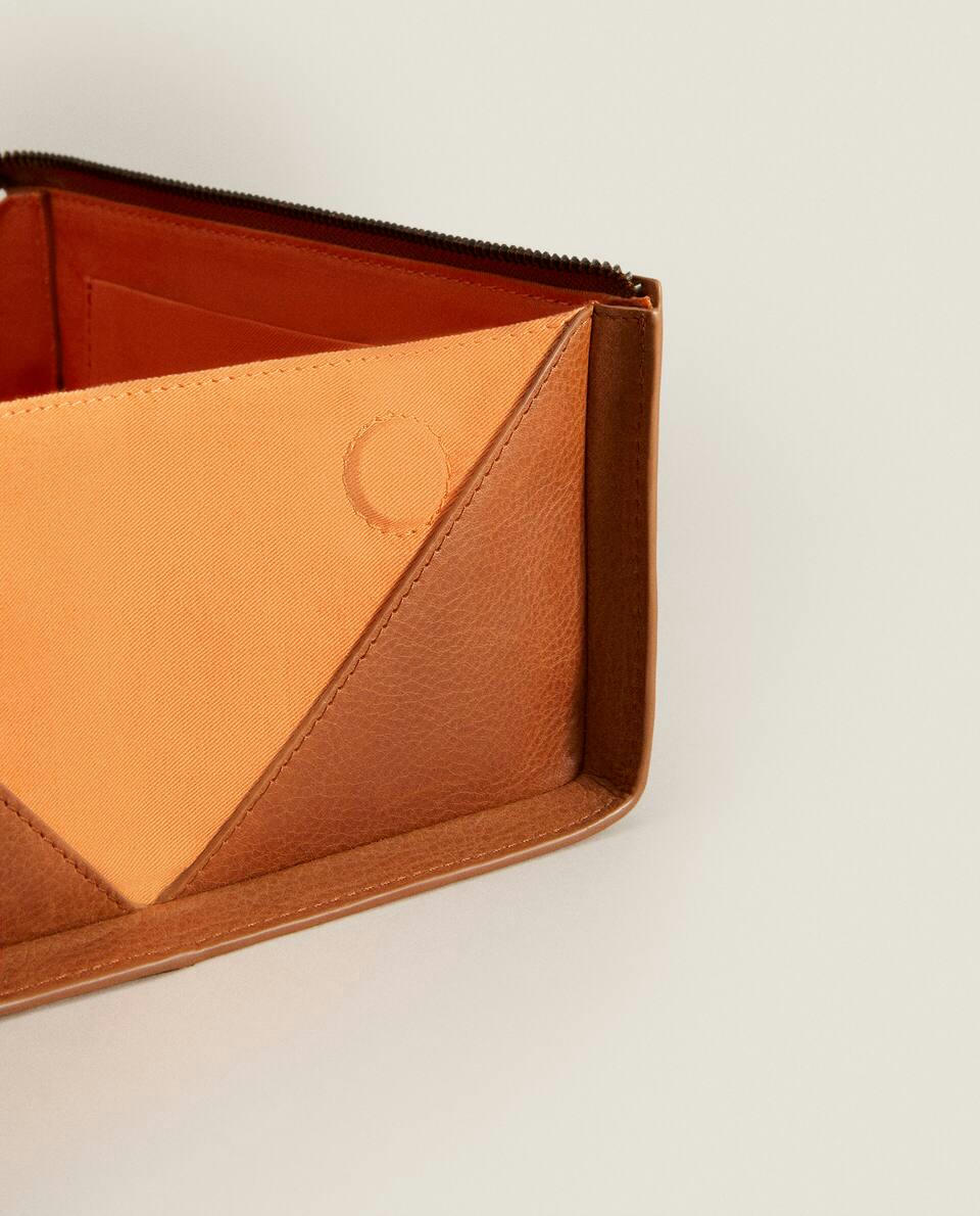 LARGE RIGID LEATHER TOILETRY BAG