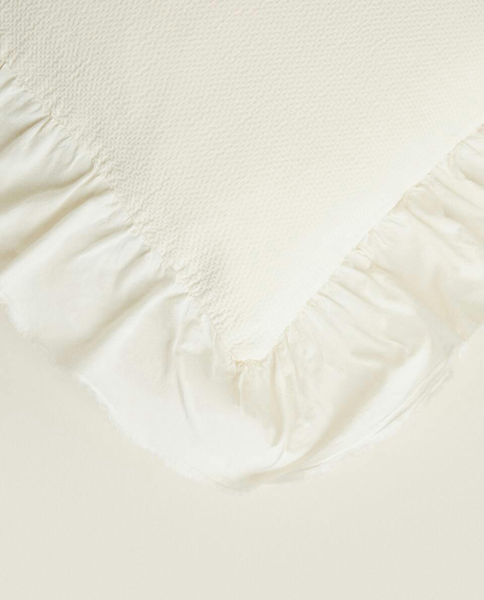 CUSHION COVER WITH RUFFLE TRIM