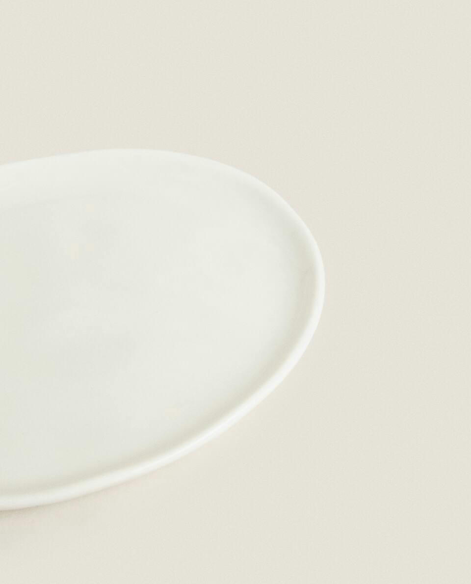OVAL TRAY