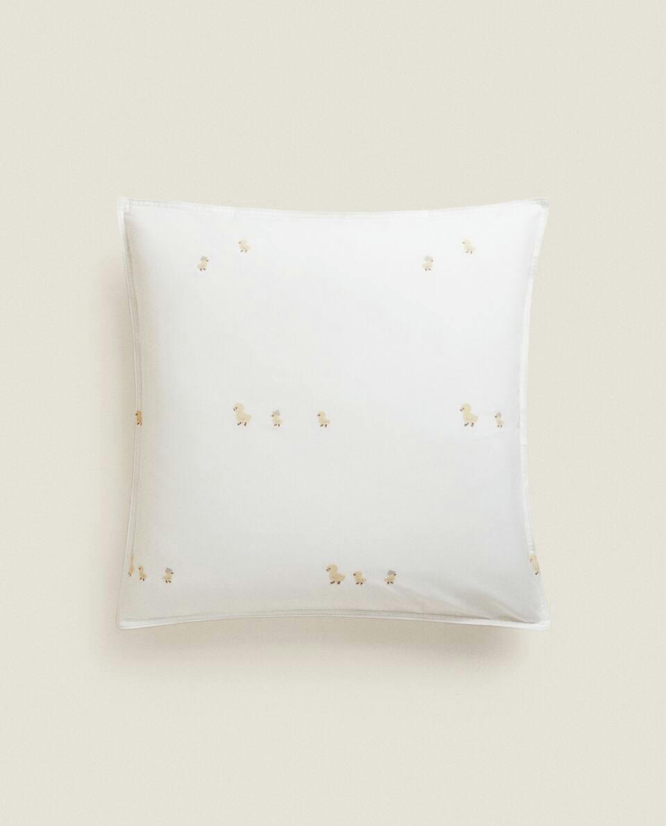 EMBROIDERED PILLOWCASE