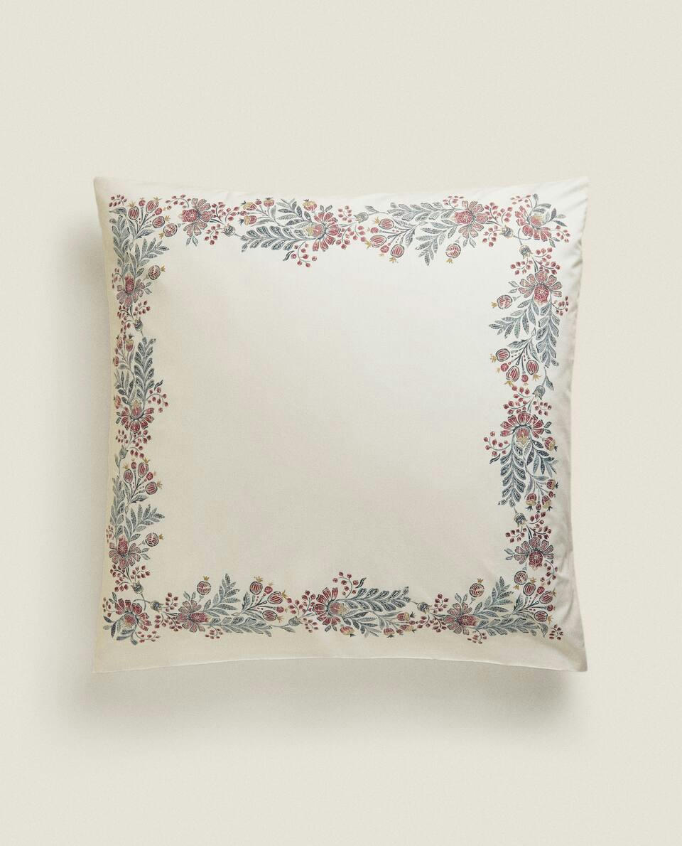 COTTON PILLOWCASE WITH CHRISTMAS BORDER